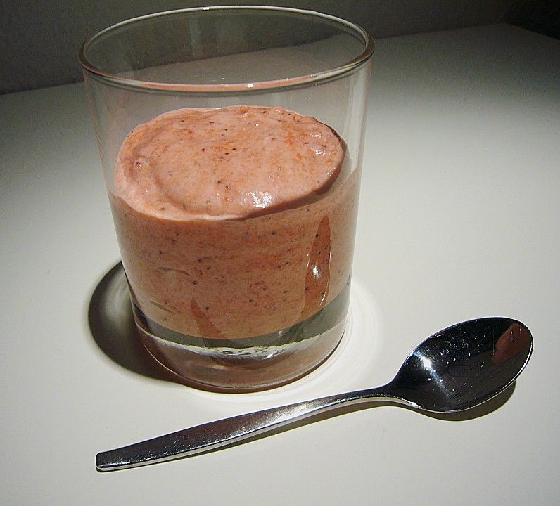 Erdbeer - Mousse von Seelenschein | Chefkoch.de