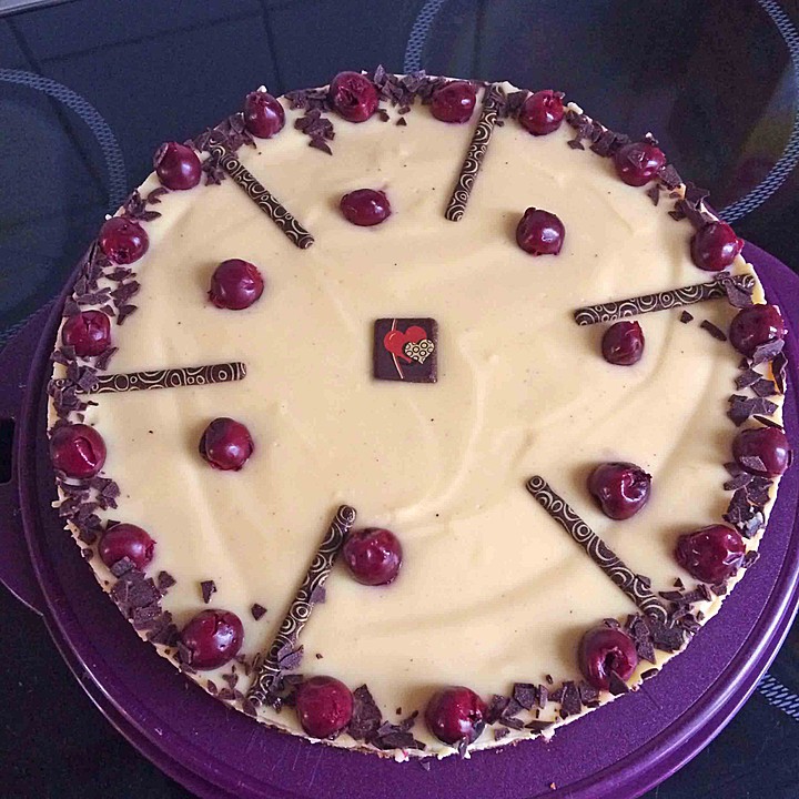 Eierlikör - Torte mit Sauerkirschen von urmeli75 | Chefkoch.de