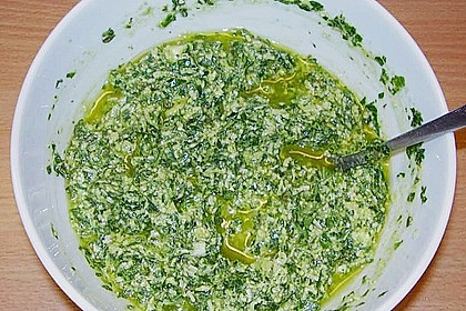 Basilikum - Pesto 4