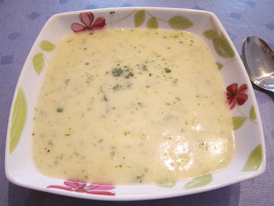 Kohlrabi - Petersilien - Suppe von samoa111 | Chefkoch.de