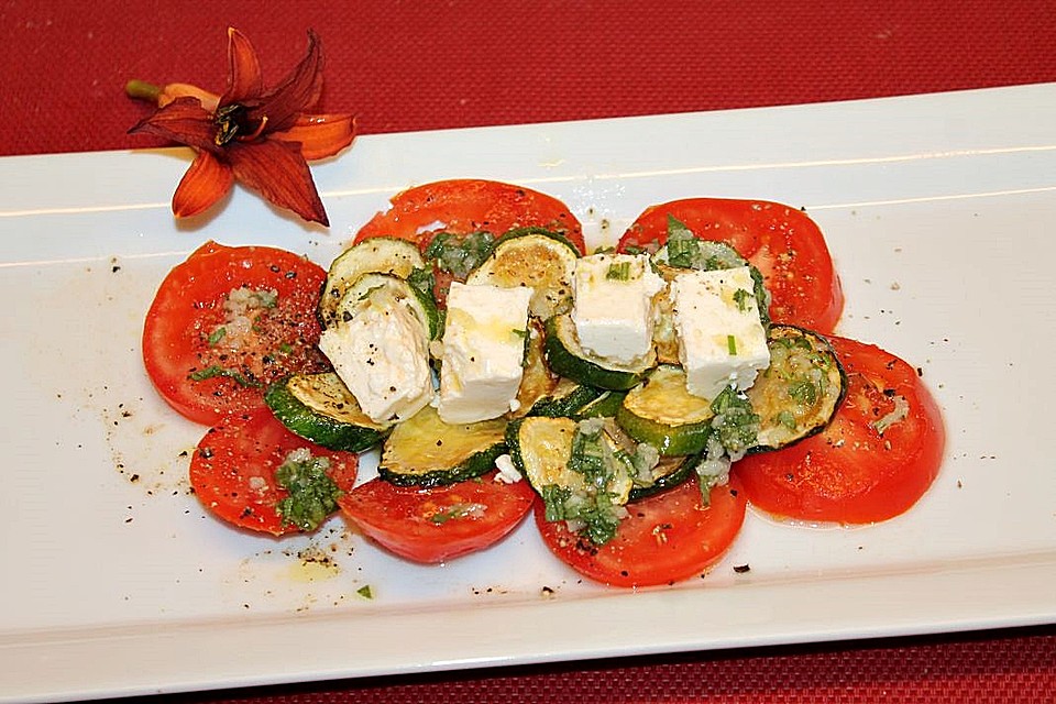 Tomatensalat mit gebratenen Zucchini von Cantate | Chefkoch.de
