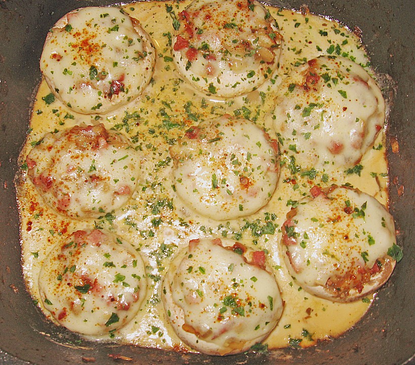 Illes leicht gefüllte Champignonköpfe auf Ofenkartoffeln von Illepille ...