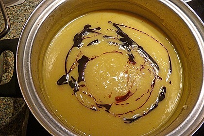 Kürbis-Apfel-Suppe 14