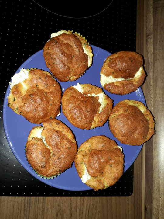 Herzhafte Muffins mit Schafskäse von kassiopeya | Chefkoch.de