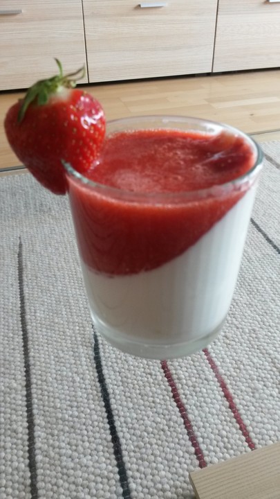 Zitronen - Erdbeer - Creme von kingofbongobongo | Chefkoch.de