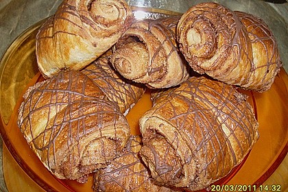 Zuckersüße Franzbrötchen 18
