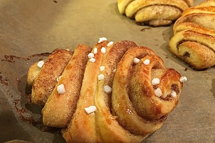 Zuckersüße Franzbrötchen 23